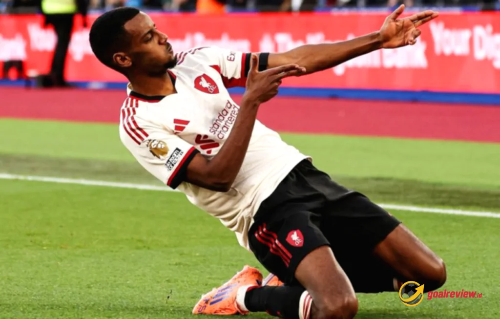 Alexander Isak cedera pergelangan kaki