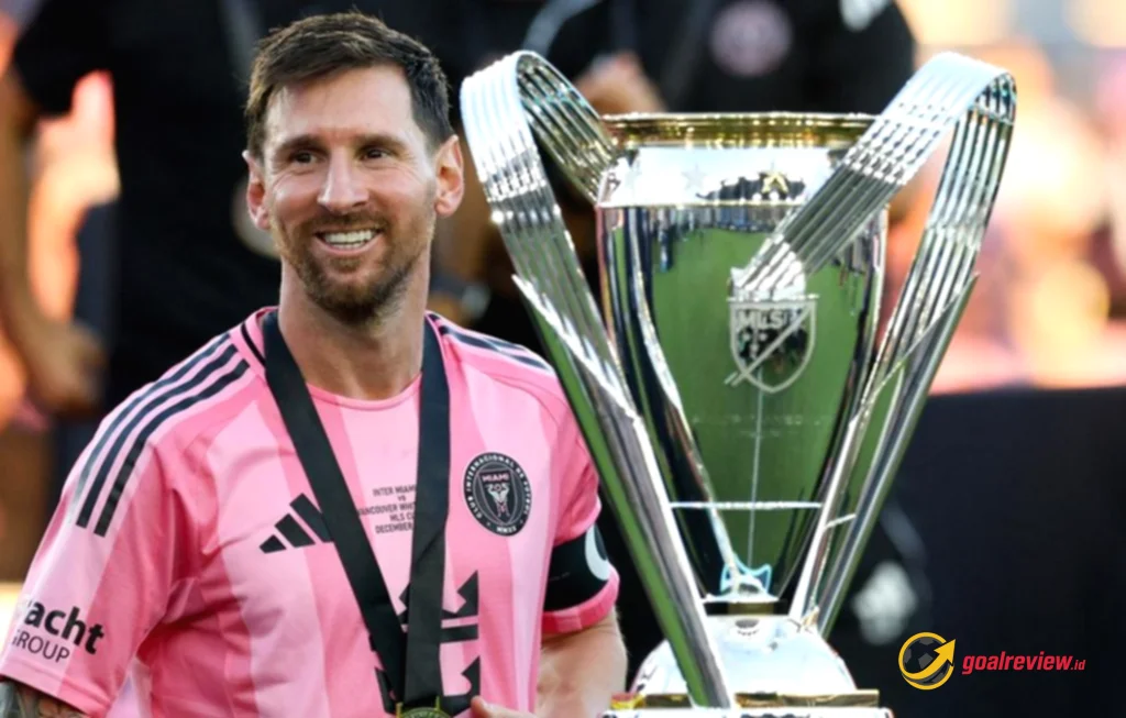 Messi Raih 3 Trofi MLS