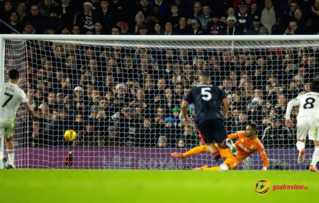 Raul Jimenez bawa Fulham