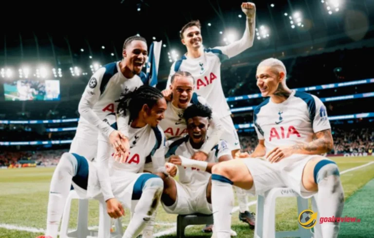 Tottenham Kalahkan Praha 3-0