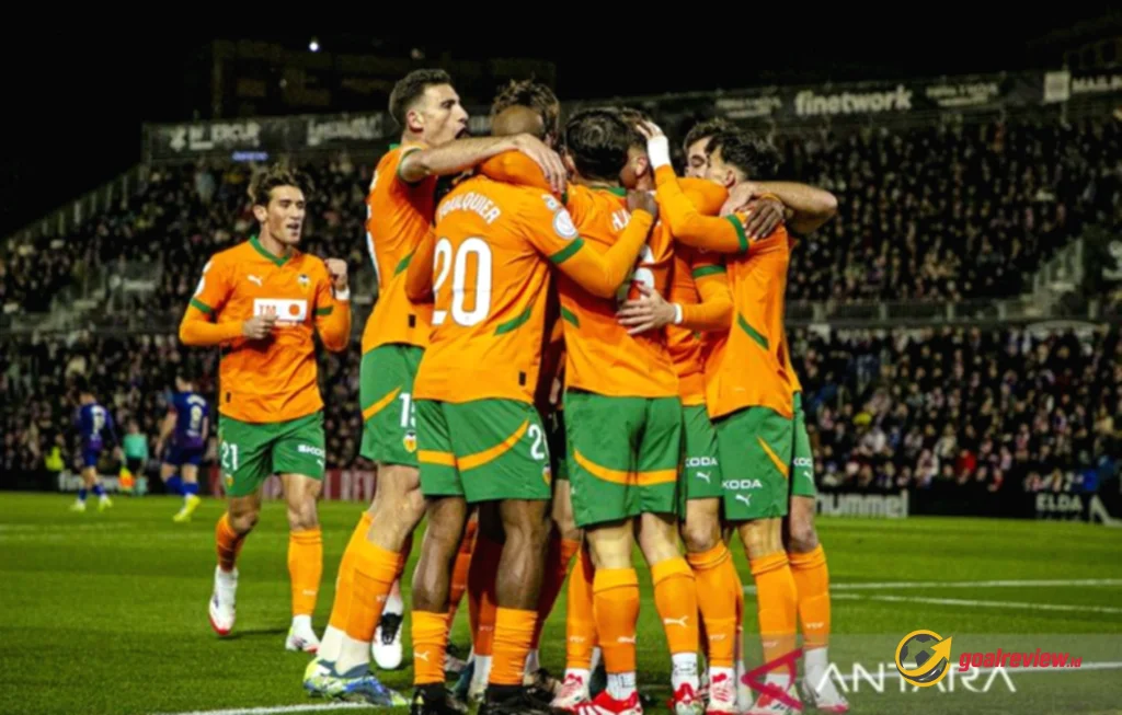 Valencia dan Sociedad ke 16 Besar