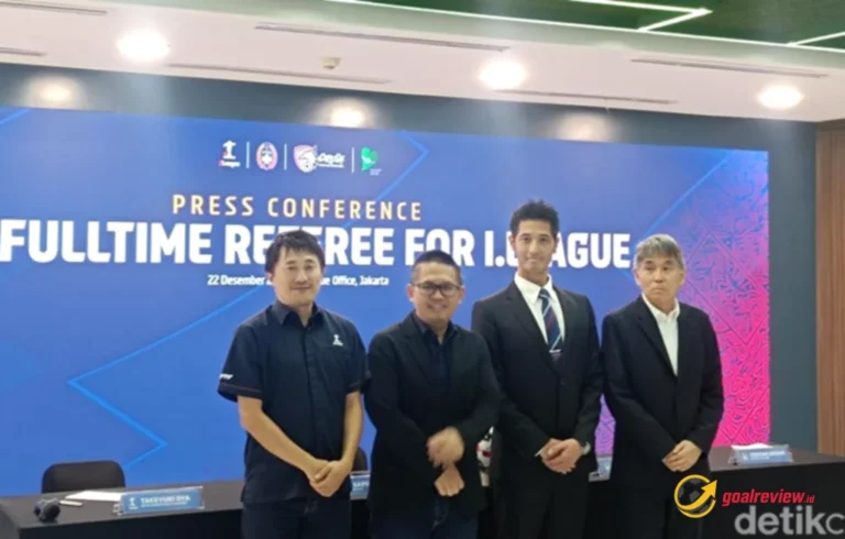 Wasit Jepang Pimpin Super League