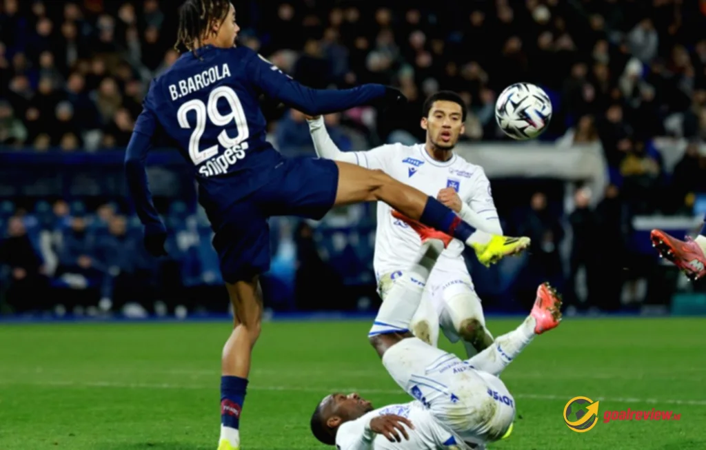 Auxerre vs PSG Menang 1-0