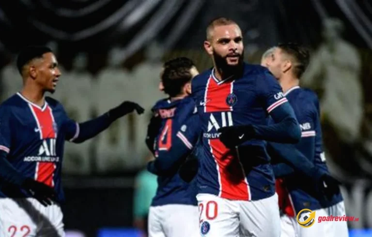 Eks PSG Tanda Tangan Kontrak