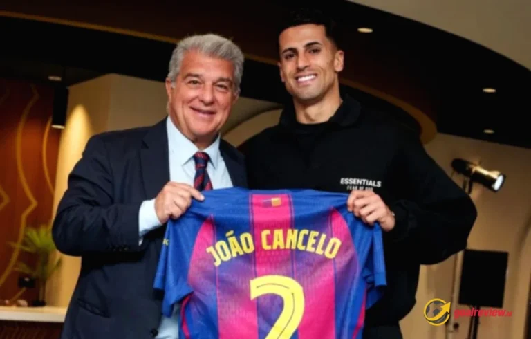 Joao Cancelo kembali ke Barcelona