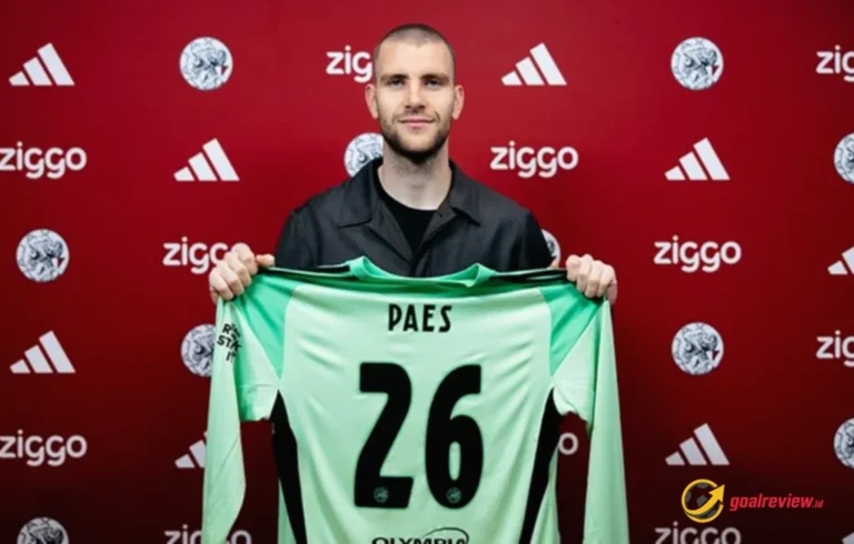 Maarten Paes Gabung Ajax Amsterdam