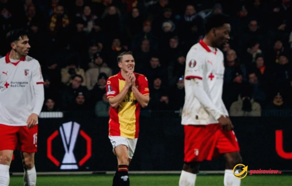 Tim Dean James gagal ke playoff