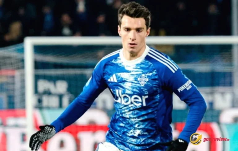 Como kalahkan AS Roma 2-1