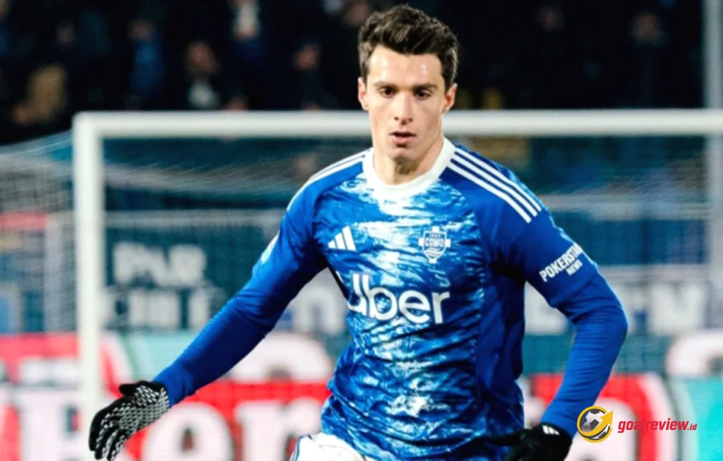 Como kalahkan AS Roma 2-1