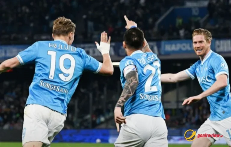 Napoli kalahkan Lecce, Juventus menang