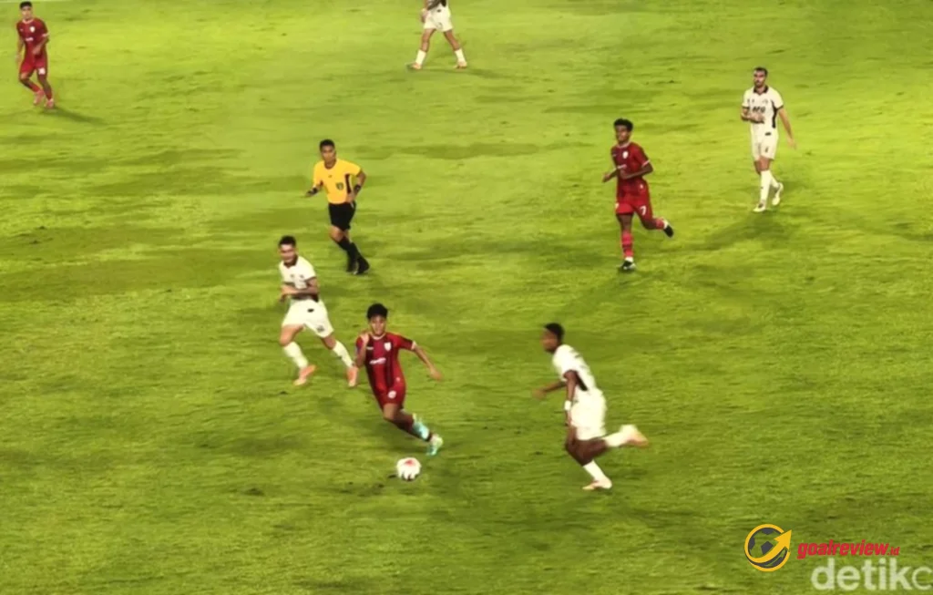 Persis Bangkit Bungkam Persik