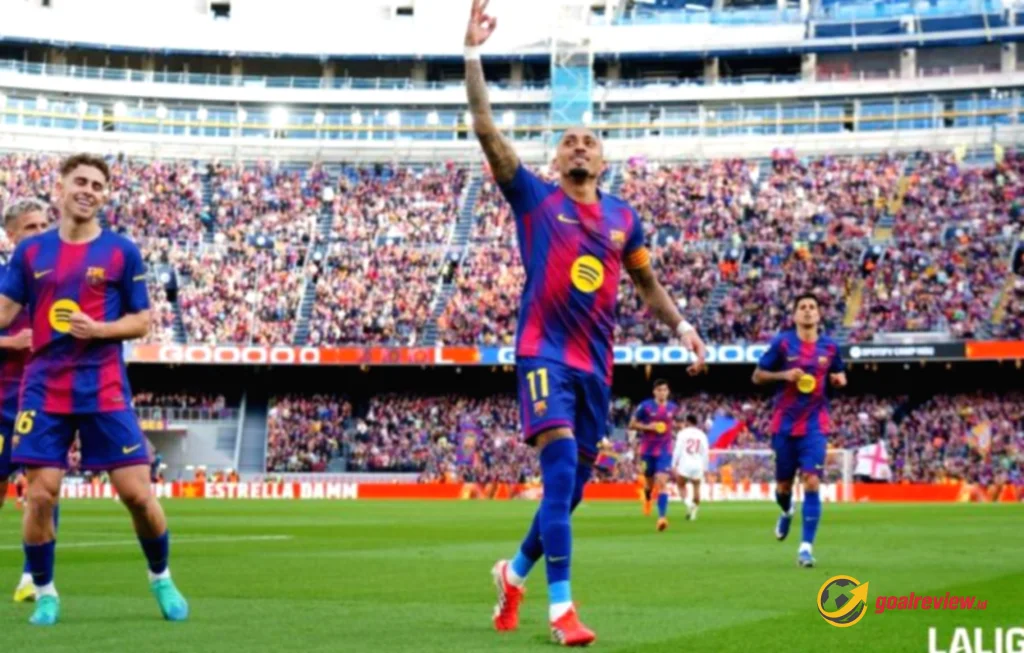 Raphinha cetak tiga gol