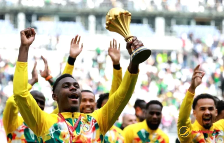 Senegal Pamer Trofi Piala Afrika