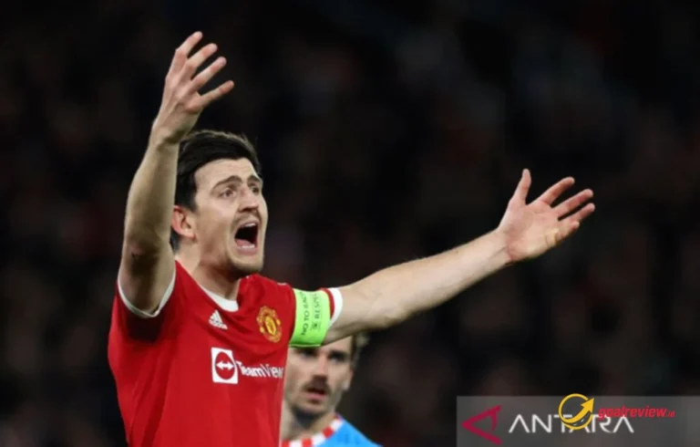 vonis penjara bersyarat Harry Maguire