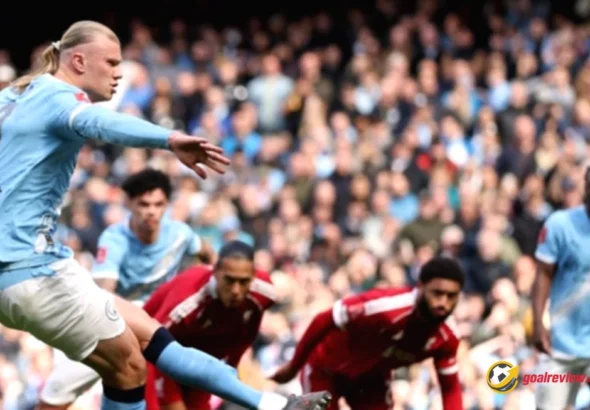 Manchester City ke semifinal